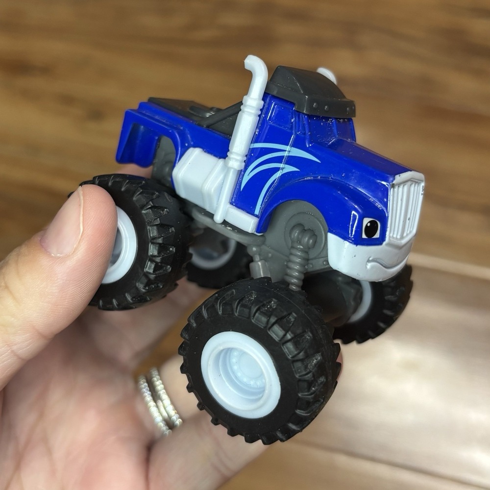 Blaze‎ and the Monster Machines Crusher Die Cast Truck Mattel Viacom 2014